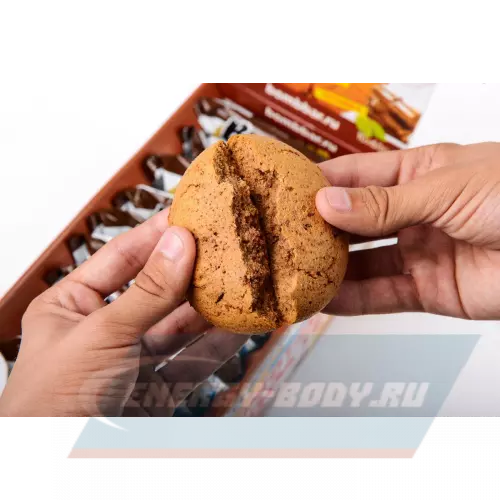 Батончик протеиновый Bombbar Protein cookie Шоколад, 17 протеин печенье x 60 г
