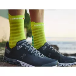 Compressport Носки Run Ultralight High v4 Primerose Компрессионные носки